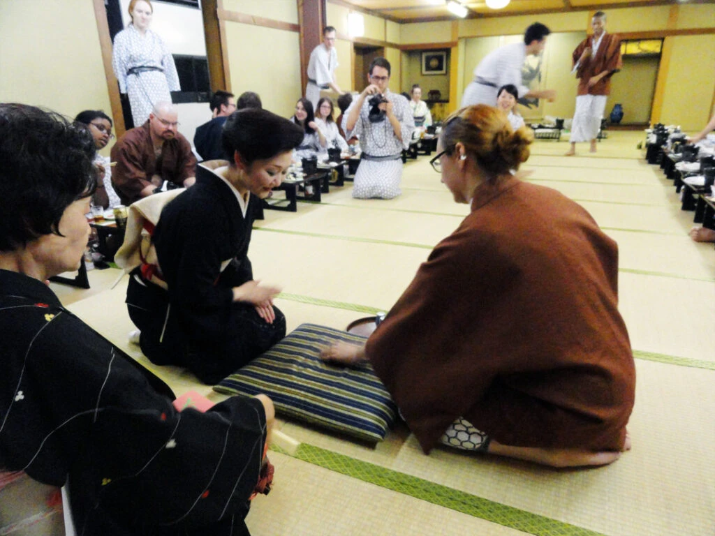 geisha show nagano onsen town, Japanese Onsen Town accommodation